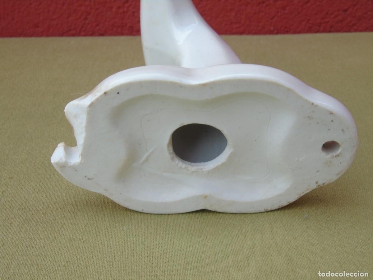 Antig&uuml;edades: COLGADOR DE CER&Aacute;MICA BLANCO. - Foto 6
