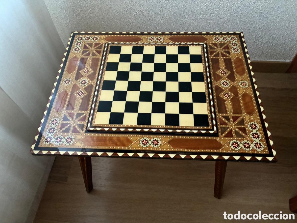 Antig&uuml;edades: Mesa tablero Ajedrez desmontable - Foto 2