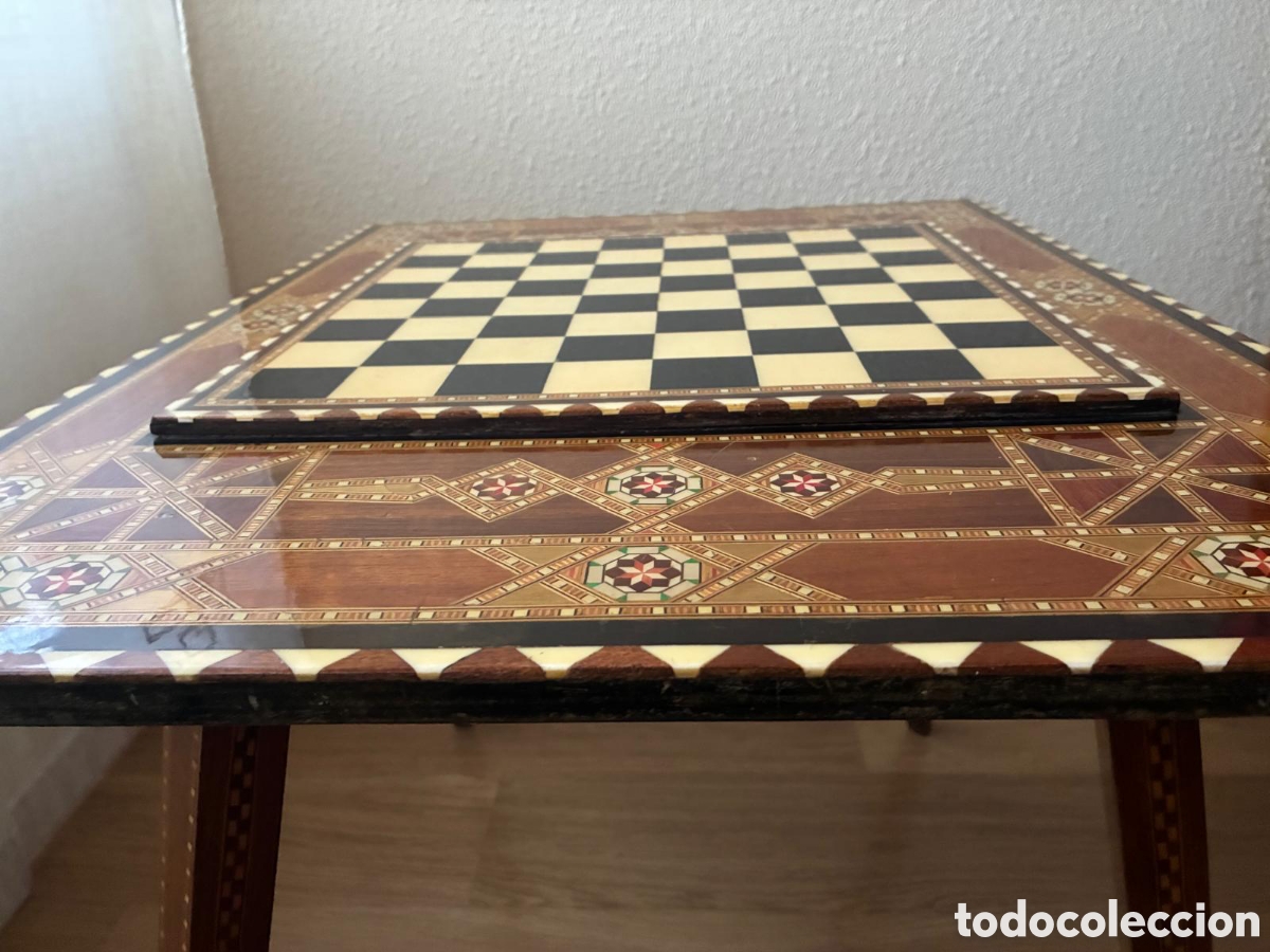 Antig&uuml;edades: Mesa tablero Ajedrez desmontable - Foto 4
