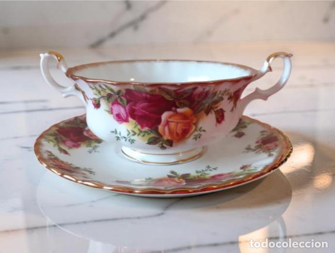 Antig&uuml;edades: Bol con asas para consom&eacute; Royal Albert Old Country Roses