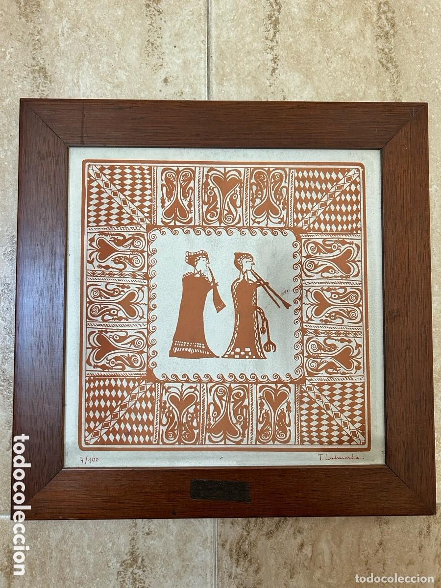Antig&uuml;edades: Azulejo enmarcado y numerado Teresa Lahuerta - Ceramica Manises