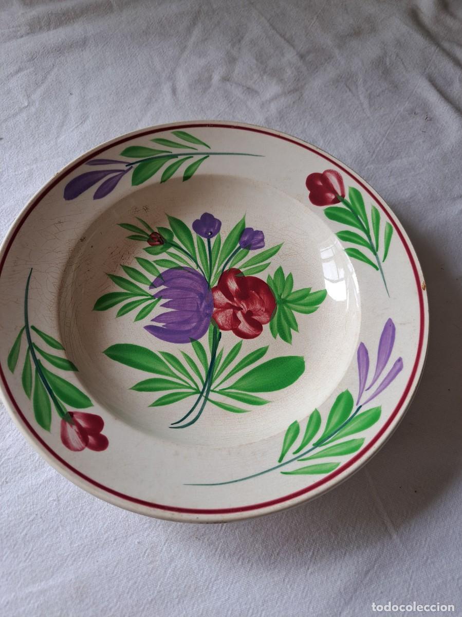 Antig&uuml;edades: Plato de porcelana opaque de sarregumines.