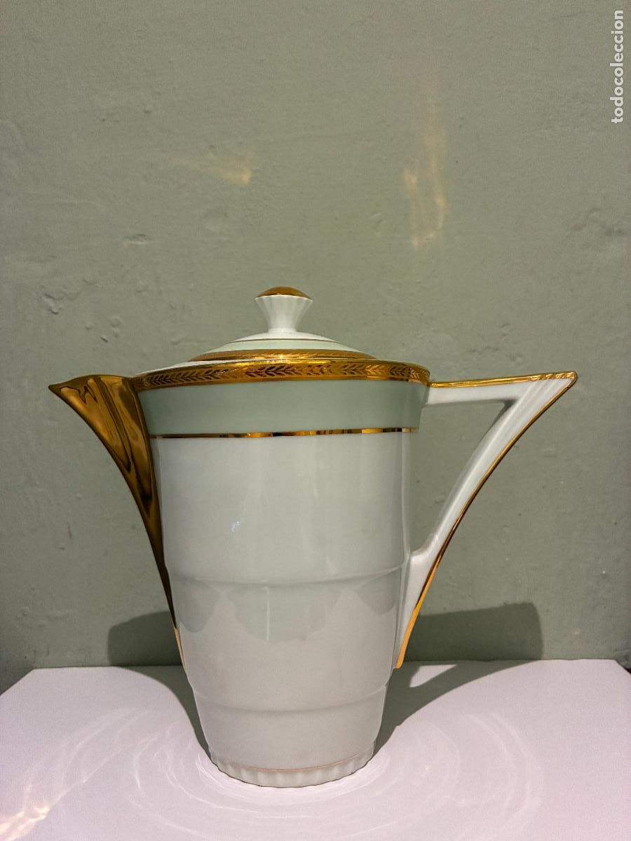 Antig&uuml;edades: Cafetera en porcelana francesa de Limoges, art dec&oacute;. Francia, a&ntilde;os 30/40. Oro y verde mint.