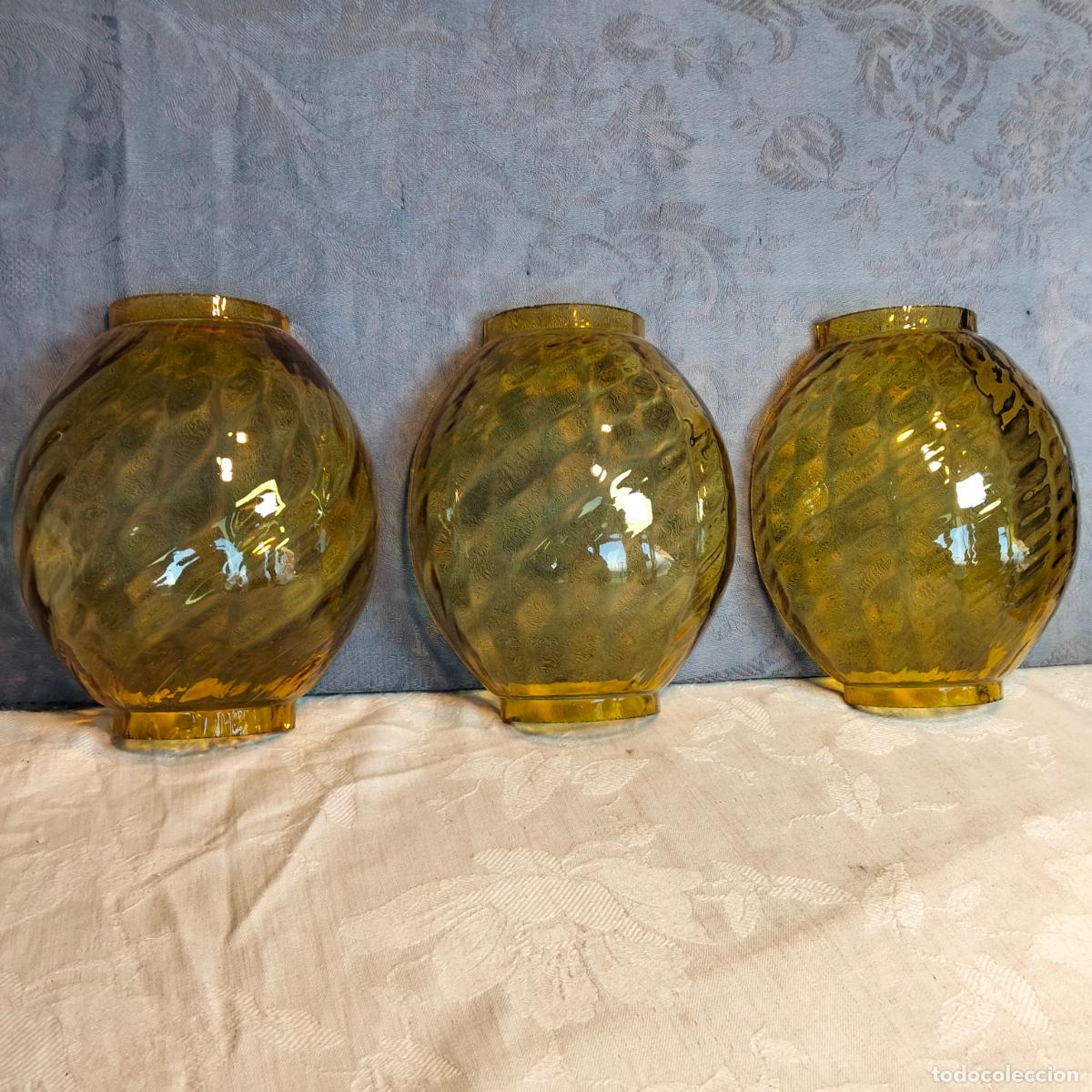 Oggetti Antichi: 3 medias tulipas para farola nautica l&aacute;mpara de cristal &aacute;mbar repuestos de l&aacute;mparas despiece a&ntilde;os 60