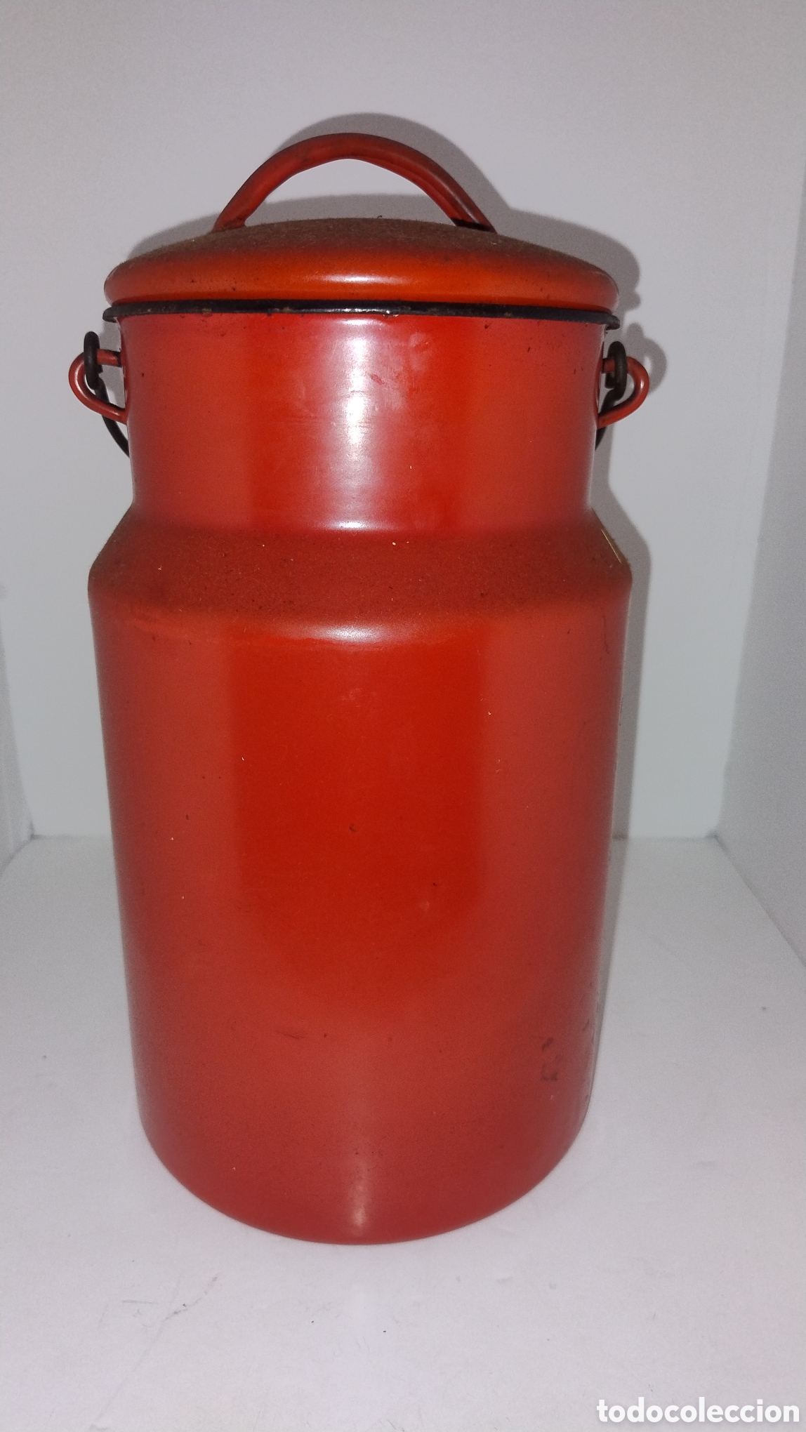 Oggetti Antichi: Lechera antigua hierro esmaltado en rojo