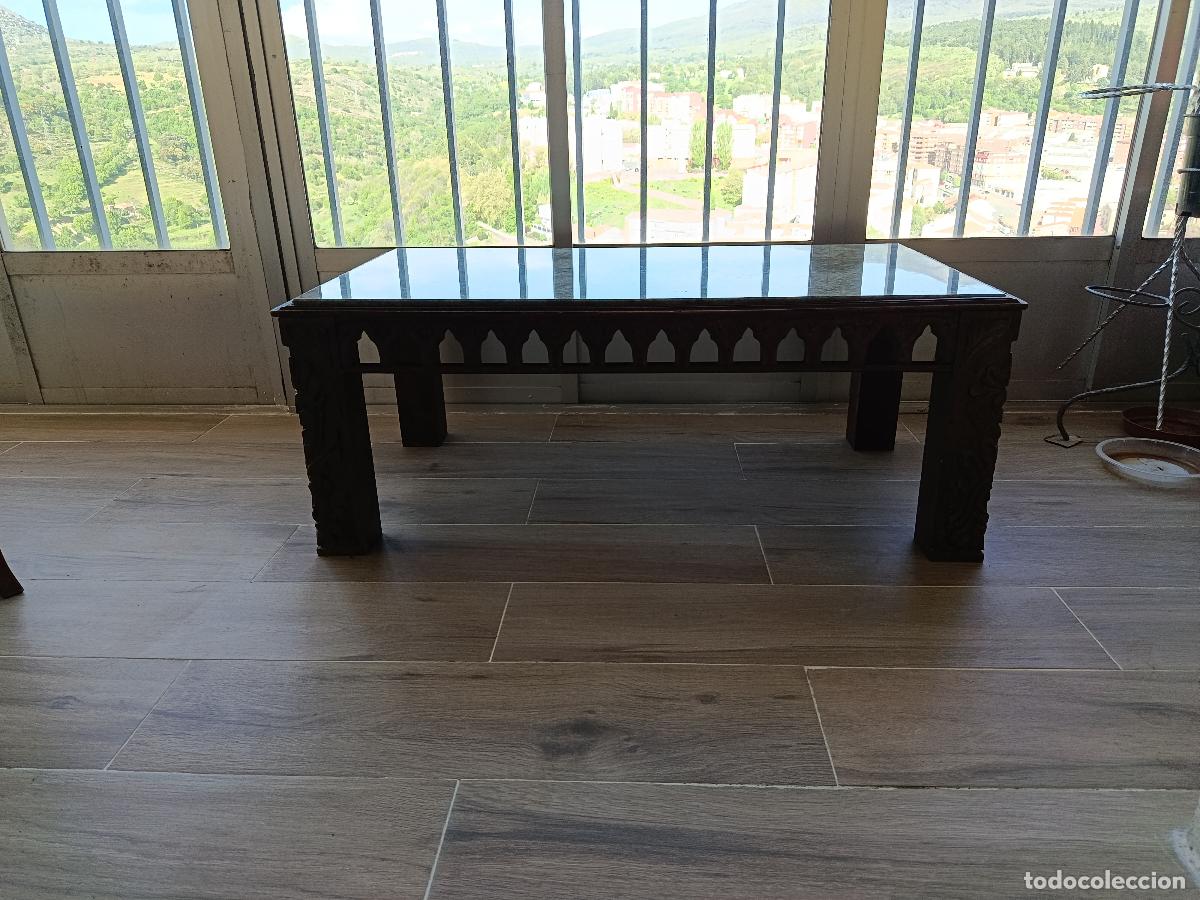 Antig&uuml;edades: antigua mesa de sal&oacute;n con m&aacute;rmol verde