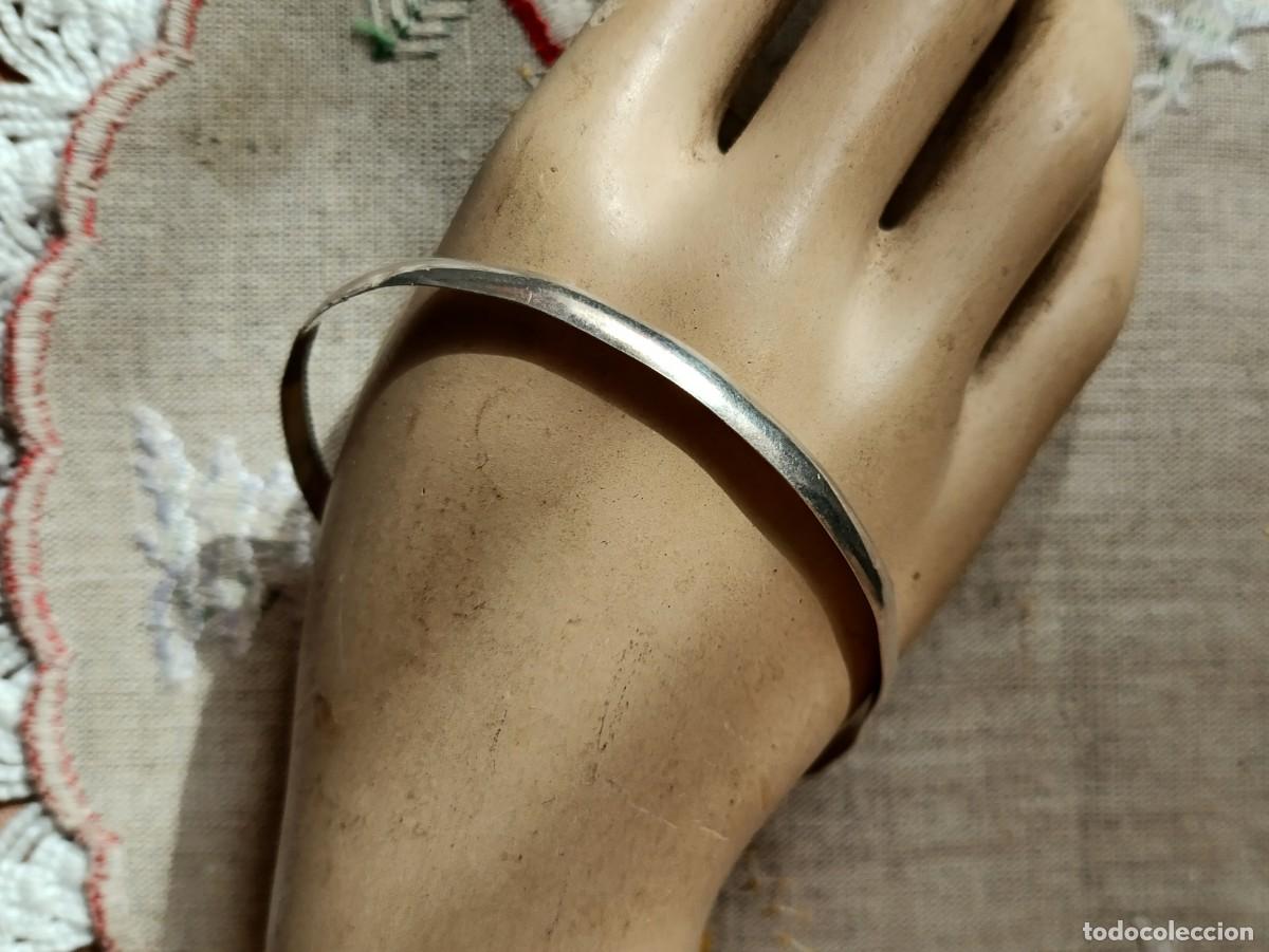Antig&uuml;edades: Brazalete de plata, sellado y contrastado
