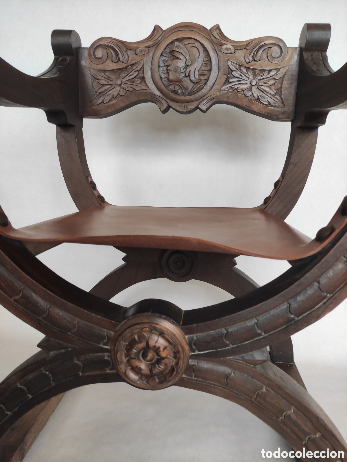 Antig&uuml;edades: Sill&oacute;n Jamuga de cuero y madera noble macizo - Foto 7