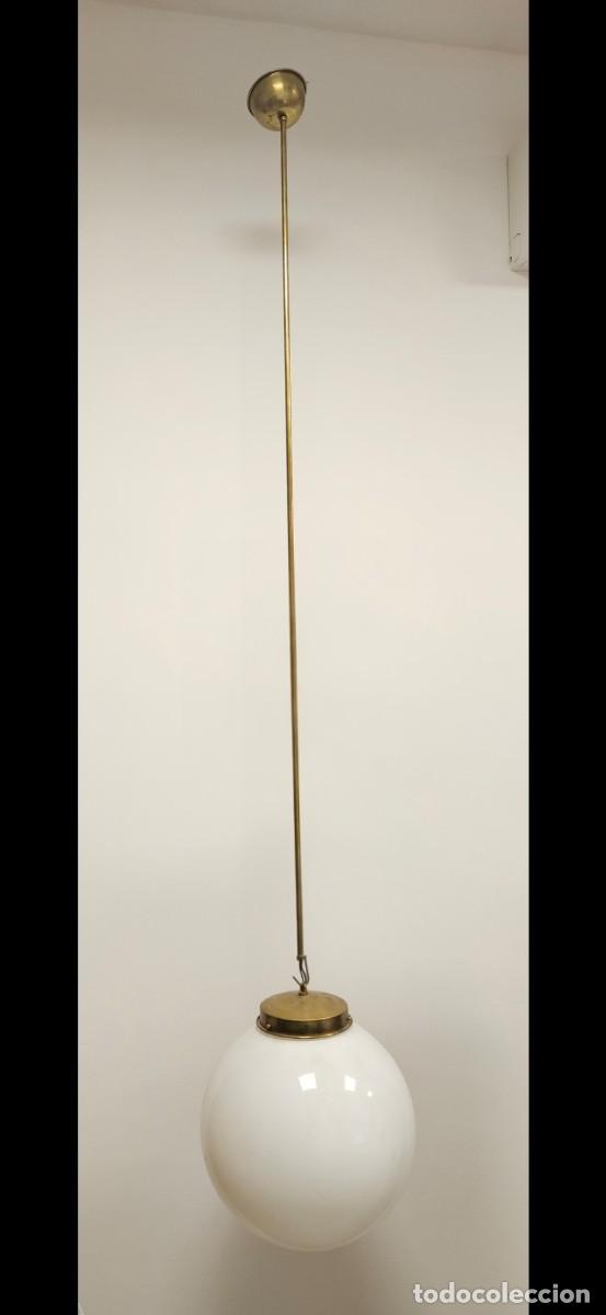 Antig&uuml;edades: LAMPARA. GLOBO DE 40 CM. DI&Aacute;METRO