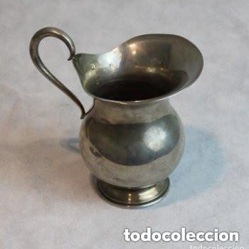 Oggetti Antichi: Jarra de agua con asa de alpaca plateada. Con marca acreditativa en la parte inferior.