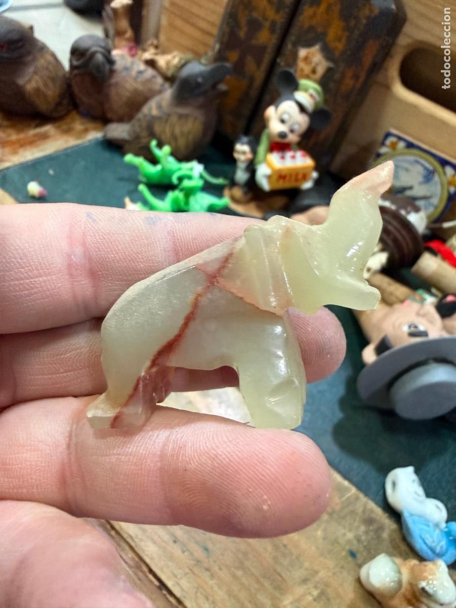 Antig&uuml;edades: FIGURA ELEFANTE REALIZADO EN PIEDRA NATURAL - MEDIDA 5,5 CM