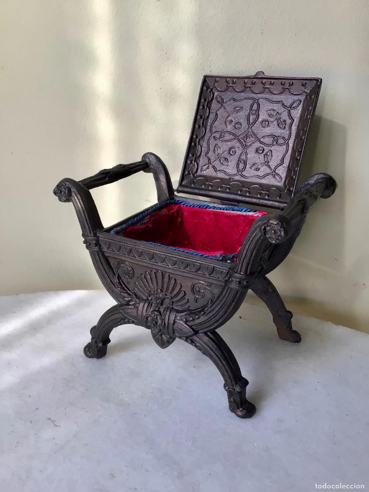 Antig&uuml;edades: ANTIGUO JOYERO ISABELINO METALICO ,FORMA DE BUTACA FIN SIGLO XIX
