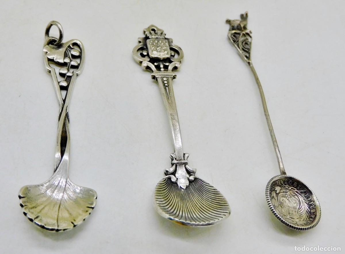 Antig&uuml;edades: LOTE DE 3 CUCHARILLAS DE PLATA DE COLECCI&Oacute;N