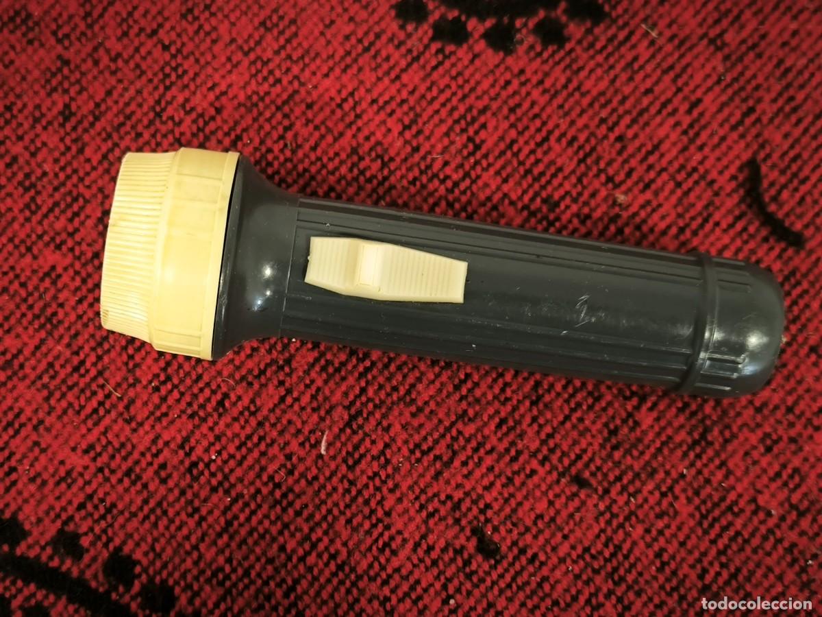 Antig&uuml;edades: Linterna Vintage A Pilas 13 Cm &ndash; Dise&ntilde;o Cl&aacute;sico Retro Funcional