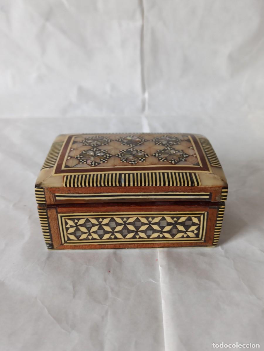 Antig&uuml;edades: Portagioie Mogano Madreperla