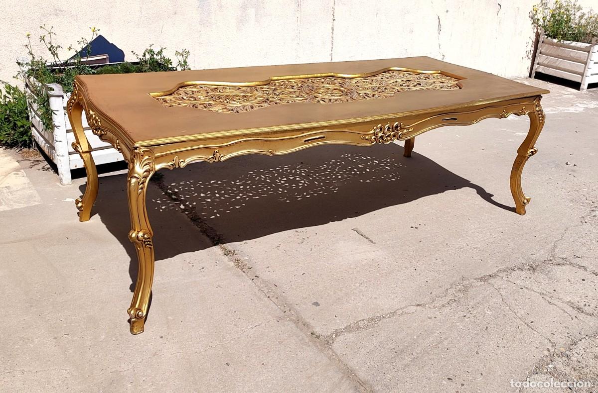 Antiques: Mesa de comedor en madera tallada y sobredorada