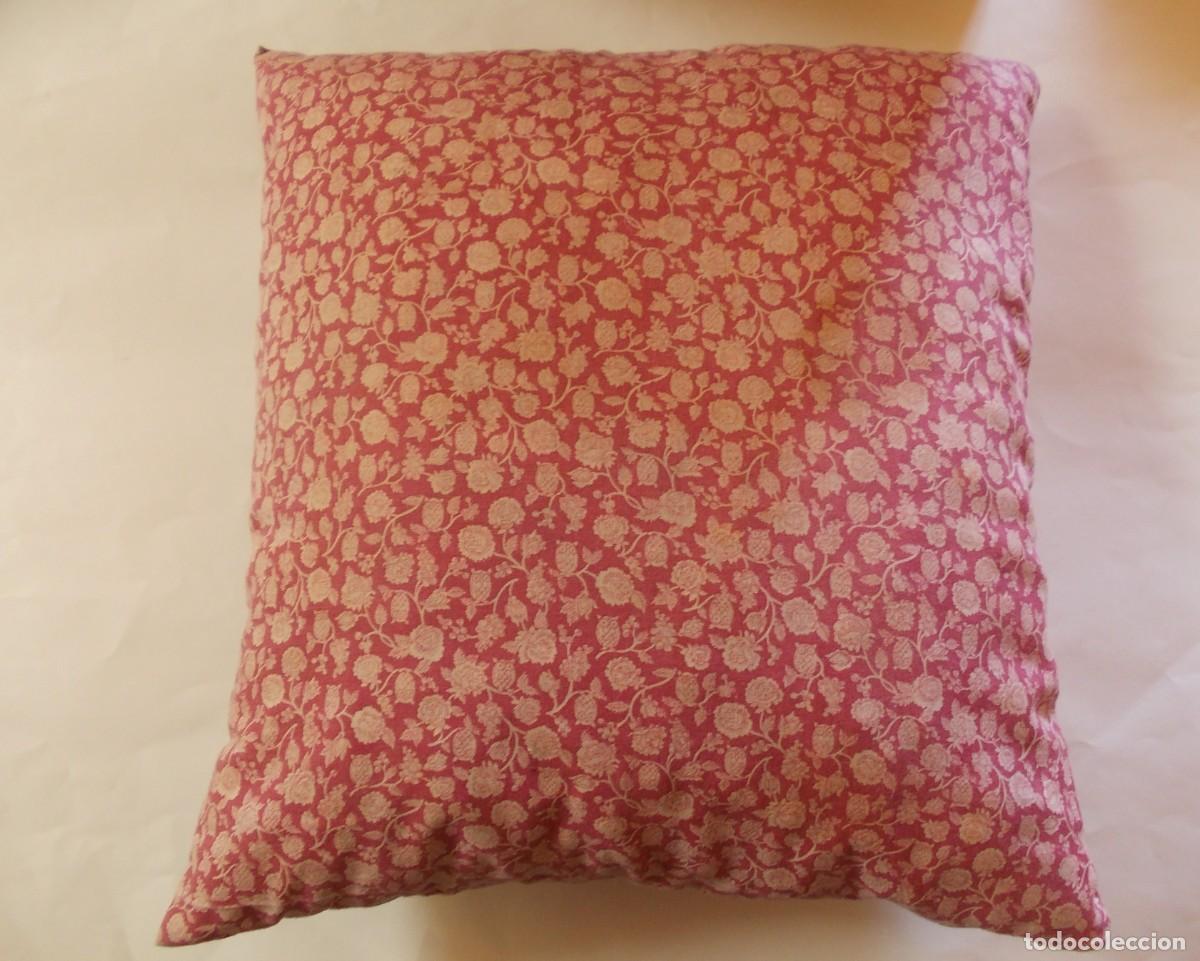 Antig&uuml;edades: Coj&iacute;n Rosa Estampado Flores Peque&ntilde;as Retro Estilo Liberty Rom&aacute;ntico Decoraci&oacute;n shabby chic