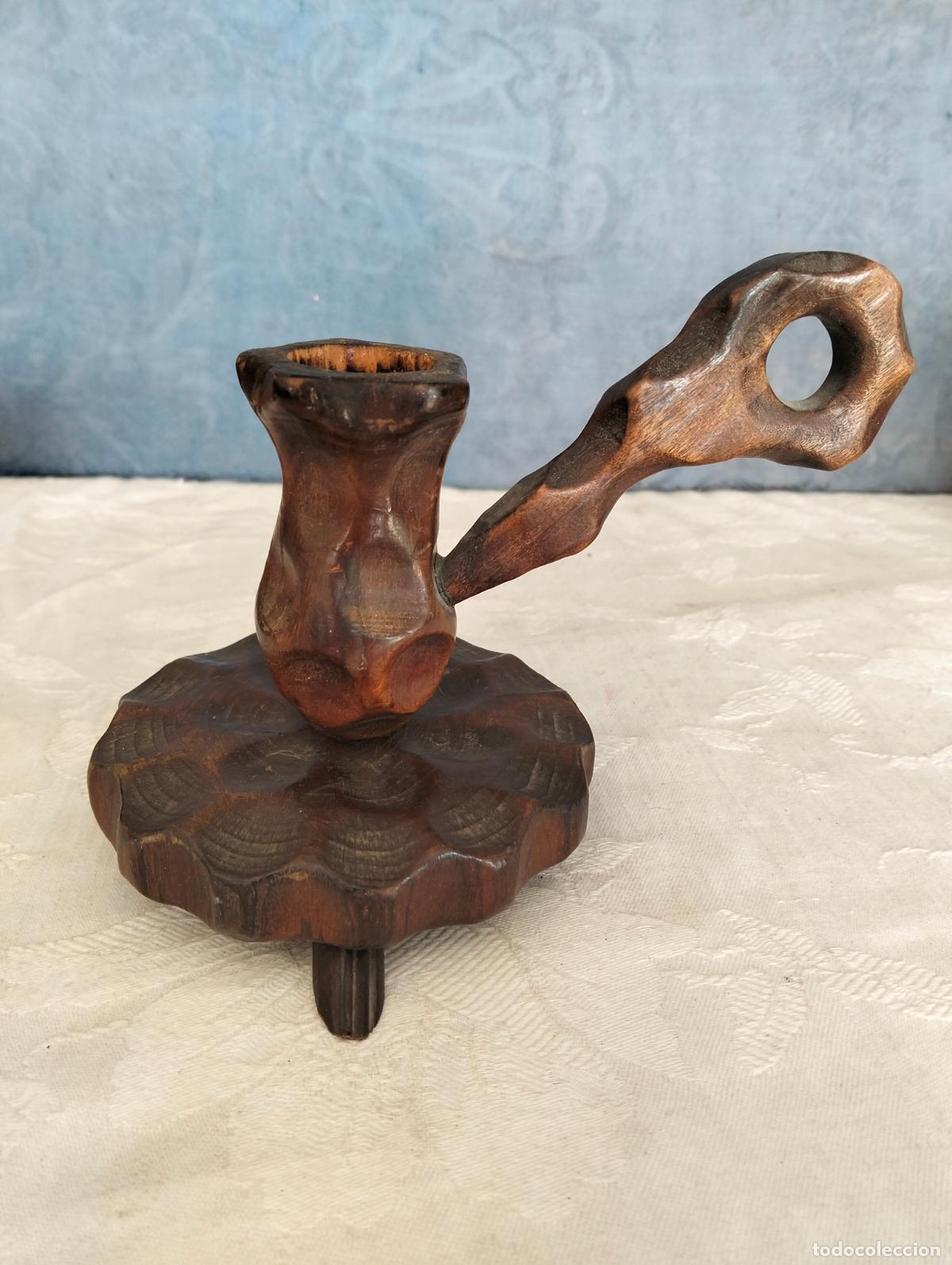 Antig&uuml;edades: Palmatoria candelabro porta velas de madera tallada de los a&ntilde;os 60