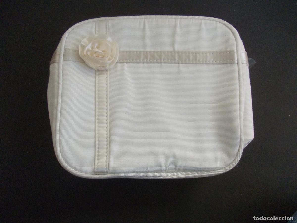 Antiques: Neceser Lanc&ocirc;me blanco con flor Retro Rom&aacute;ntico Coquette Estuche premium maquillaje