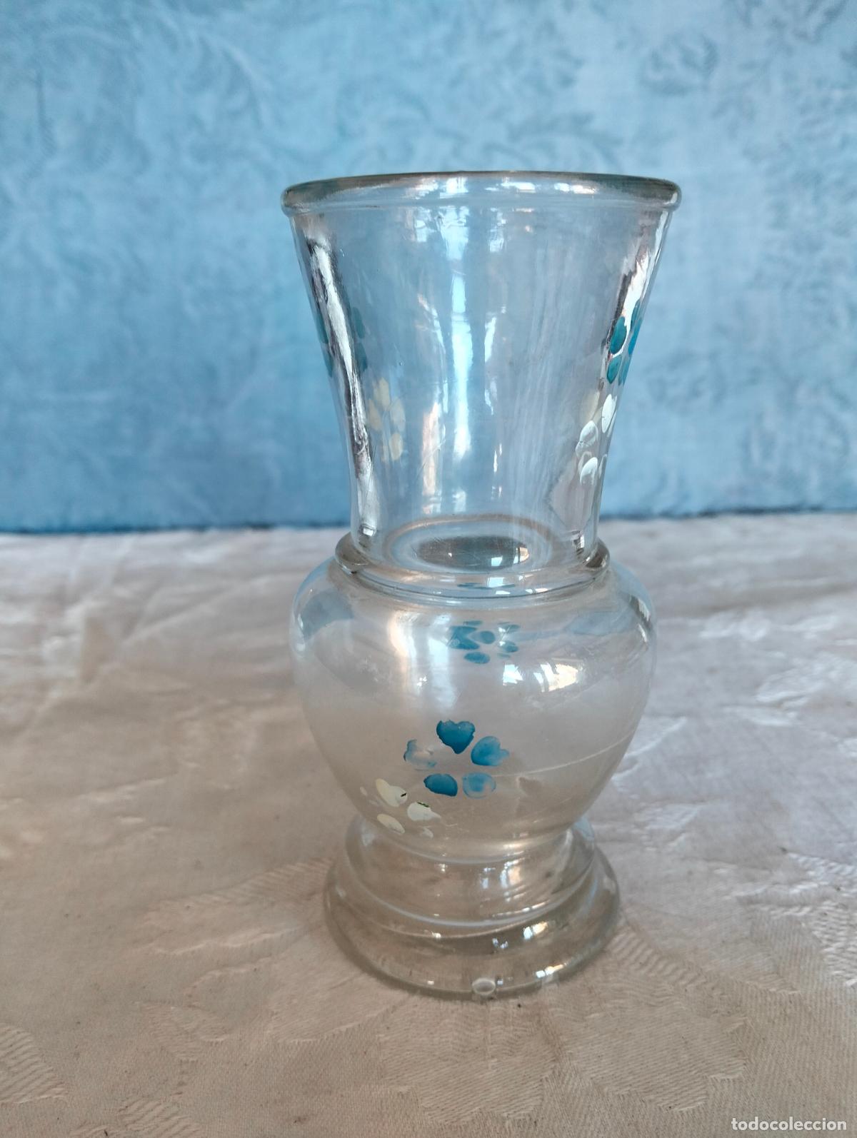 Antiquit&eacute;s: Jarr&oacute;n florero de vidrio prensado con flores pintadas a&ntilde;os 60