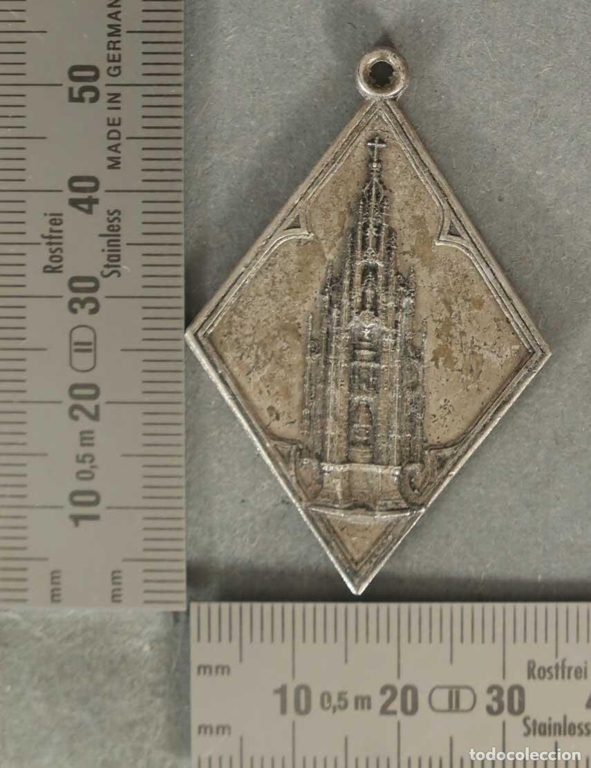 Antiguidades: MEDALLA. III Congreso Eucar&iacute;stico Nacional Toledo - Catedral de Toledo 1926