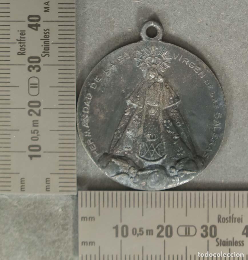 Antiquit&eacute;s: MEDALLA. HERMANDAD DE LA SA VIRGEN DE LAS SALERAS. NAVALUCILLOS