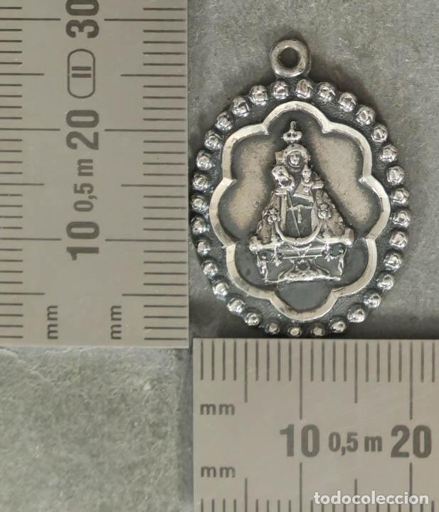 Antig&uuml;edades: MEDALLA. ADVOCACION MARIANA A IDENTIFICAR. PLATA. HACIA 1910