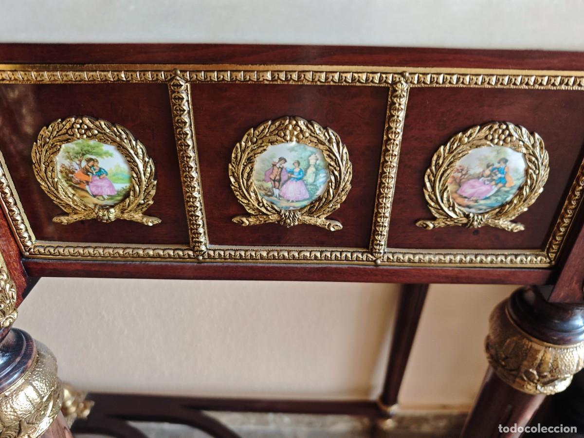 Antig&uuml;edades: Consola antigua de madera y marmol - Foto 1