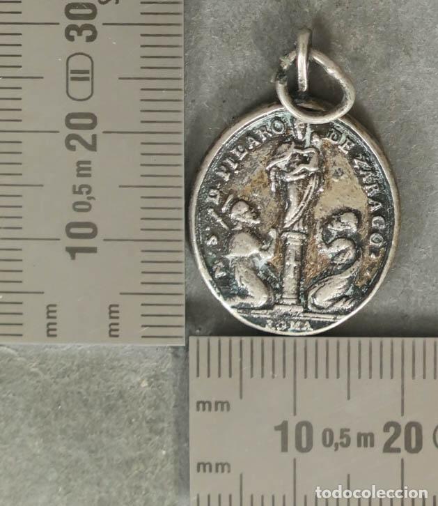 Antig&uuml;edades: MEDALLA. NTRA SRA DEL PILAR. SAN IGNACIO DE LOYOLA. PLATA. SIGLO XVIII