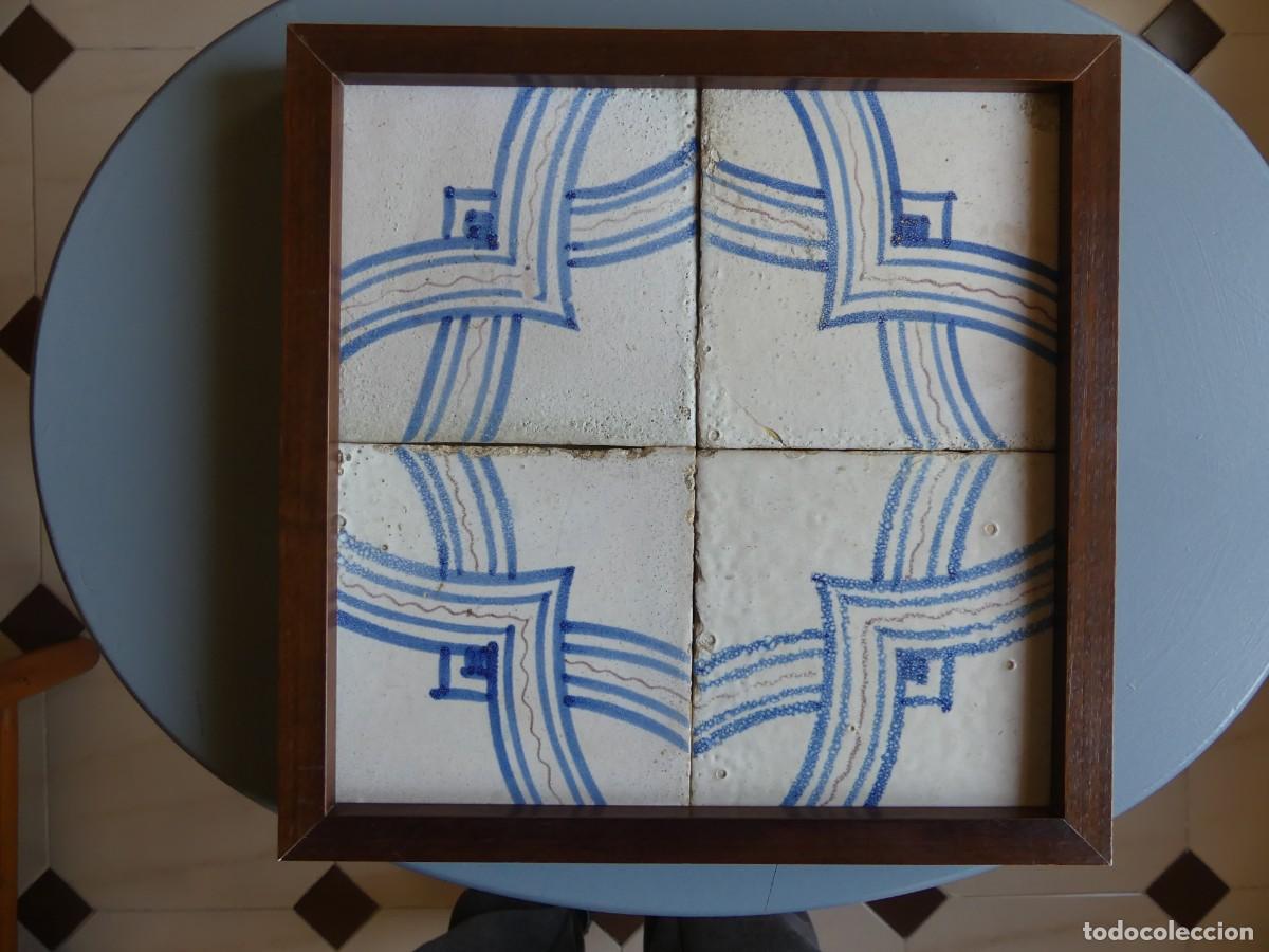Antig&uuml;edades: LOTE DE 4 AZULEJOS VALENCIANOS DEL SIGLO XIX ( PAGO POR BIZUM ) ( SOLO RECOGIDA )