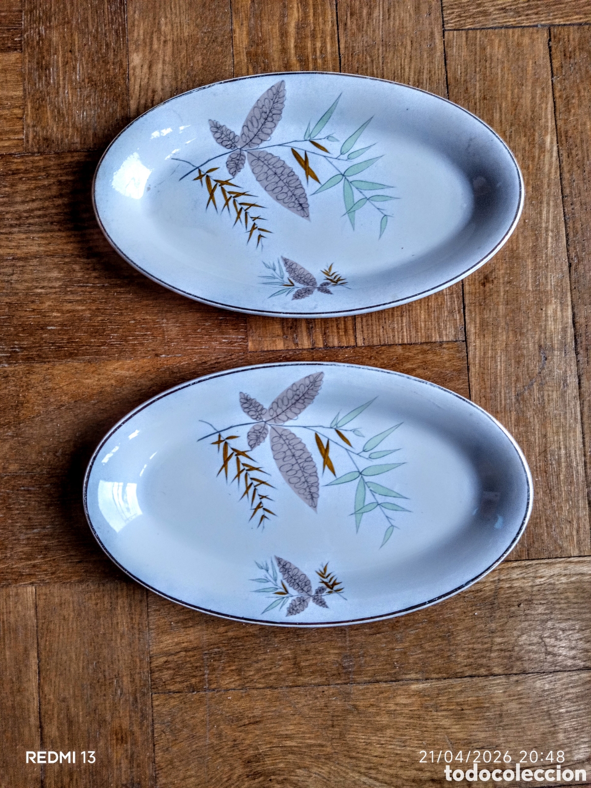 Antiquit&auml;ten: 2 Bandejas de 23x13 cm.