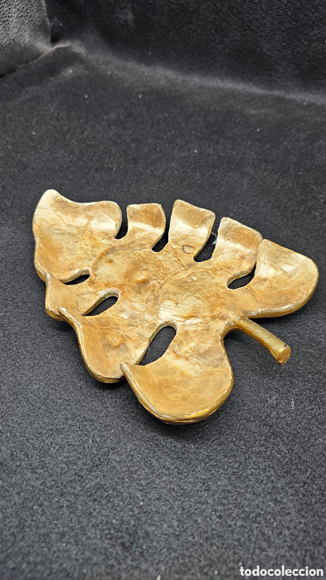 Antig&uuml;edades: Bandeja de hoja con laminado de n&aacute;car