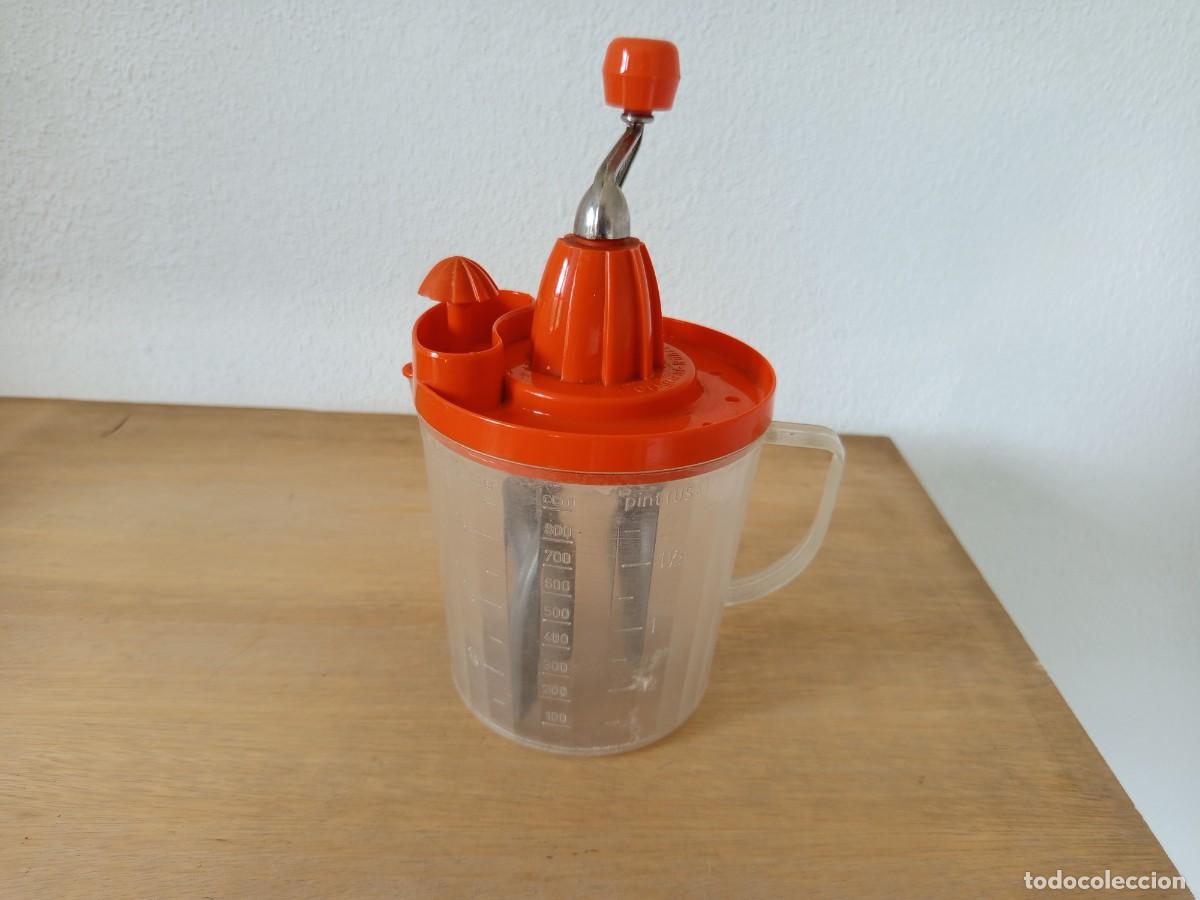 Antig&uuml;edades: Batidora de mano Original R&uuml;hrfix vintage de Alemania.