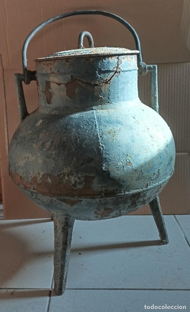 Antig&uuml;edades: POTE GALLEGO-HIERRO FUNDIDO.