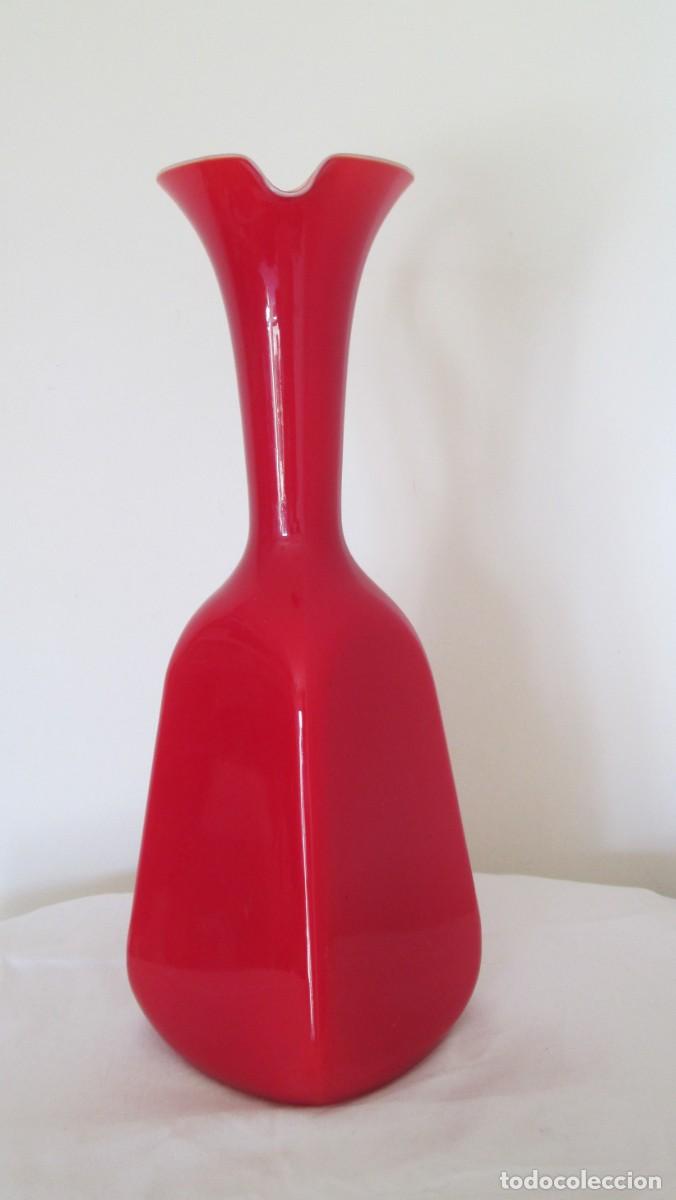 Antig&uuml;edades: Jarr&oacute;n en cristal color rojo y blanco opalina. - Foto 5