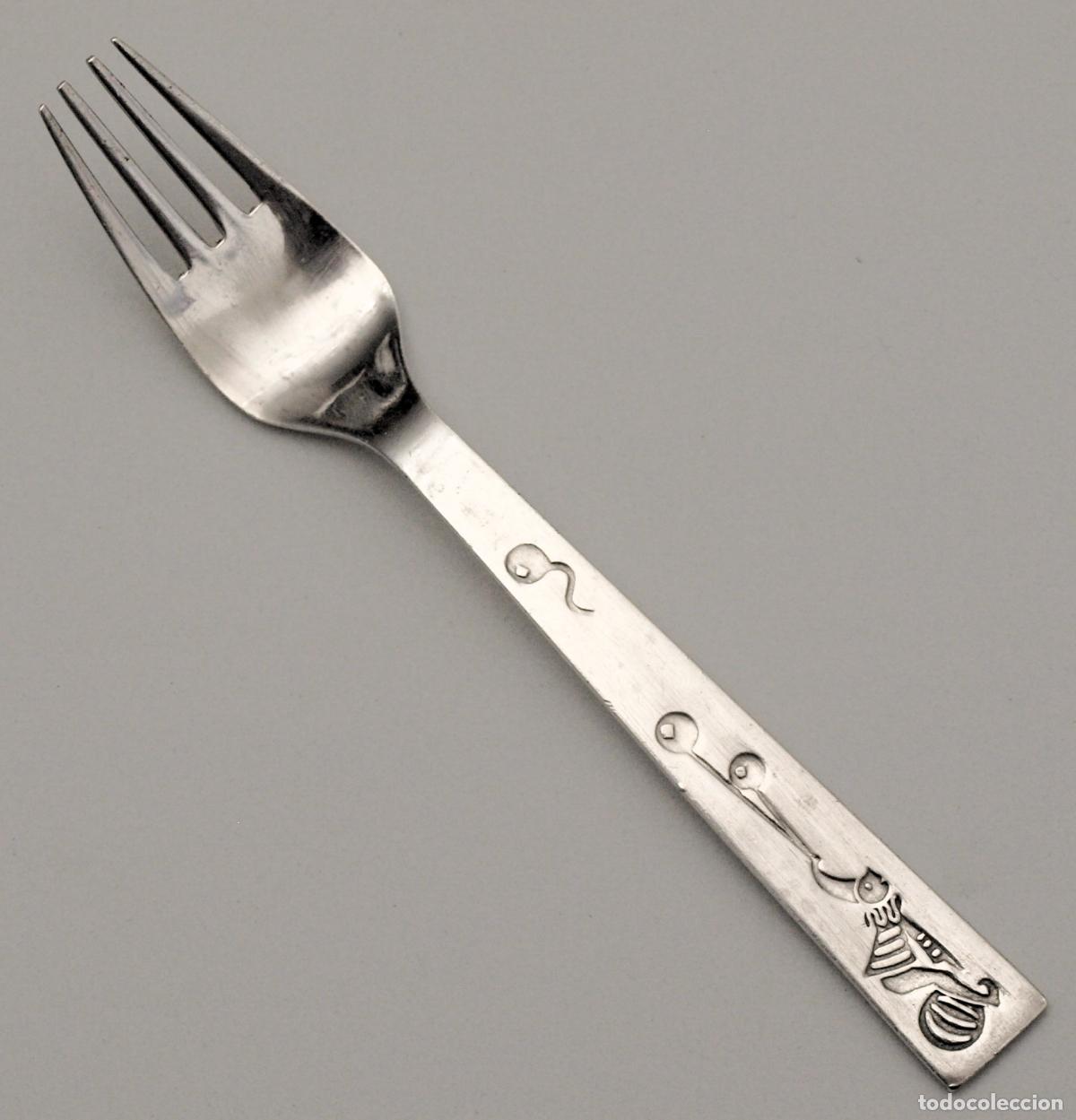 Antig&uuml;edades: CUBIERTO, TENEDOR DE POSTRE DE PLATA DE LEY CONTRASTE ESTRELLA. 13,5 CM. 26 GRAMOS. VER FOTOS Y MAS