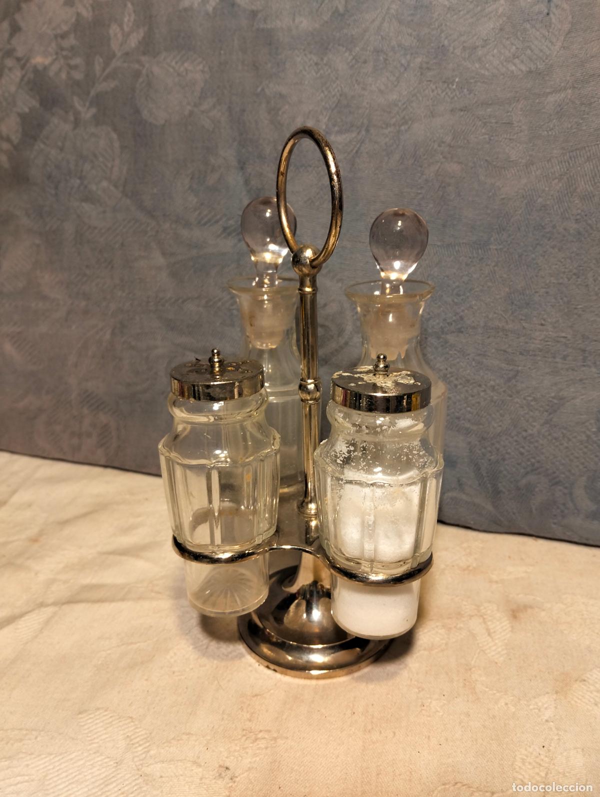 Antiquit&auml;ten: Aceiteras convoy vinagreras antiguas de cristal y soporte de metal niquelado saleros a&ntilde;os 40
