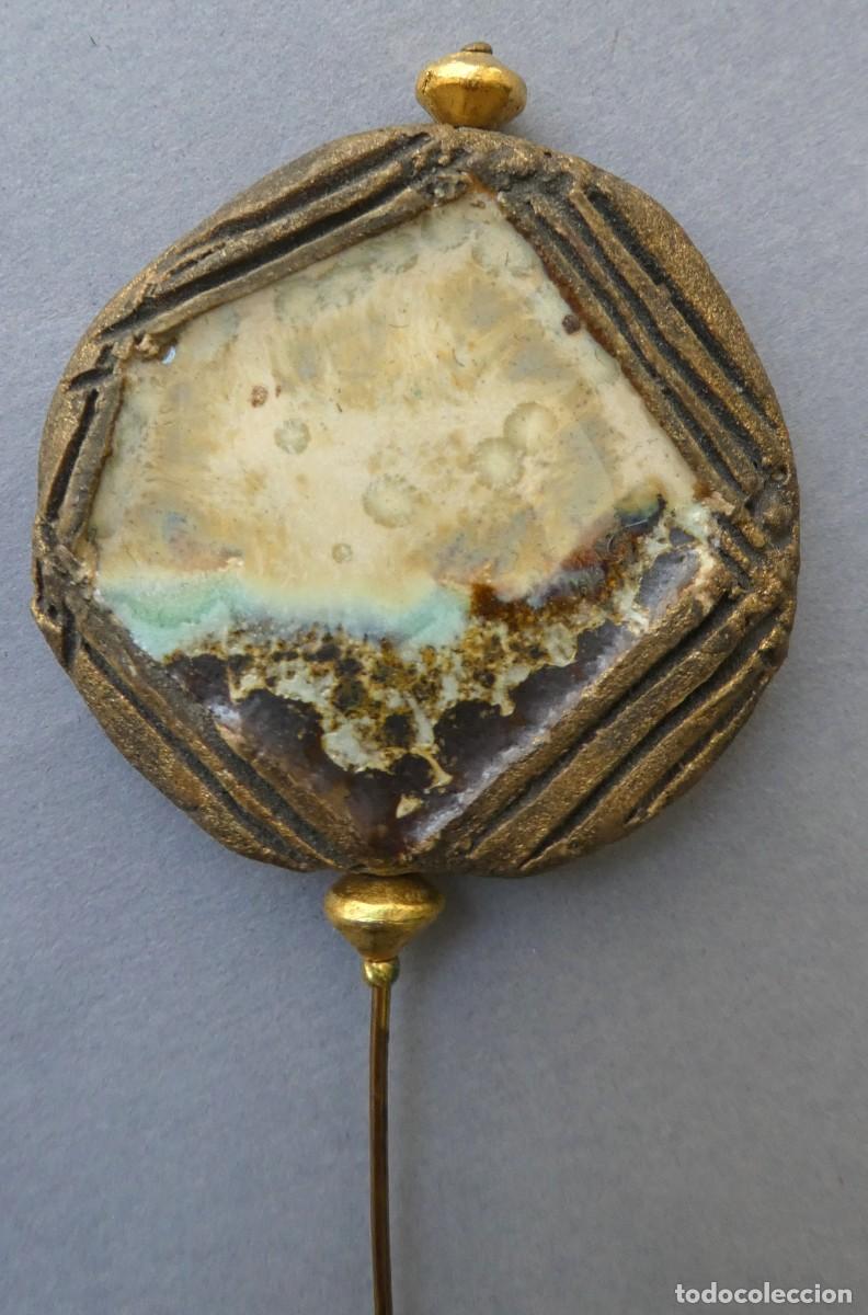 Antig&uuml;edades: ANTIGUA AGUJA BROCHE DE CER&Aacute;MICA PRIMERA MITAD S.XX