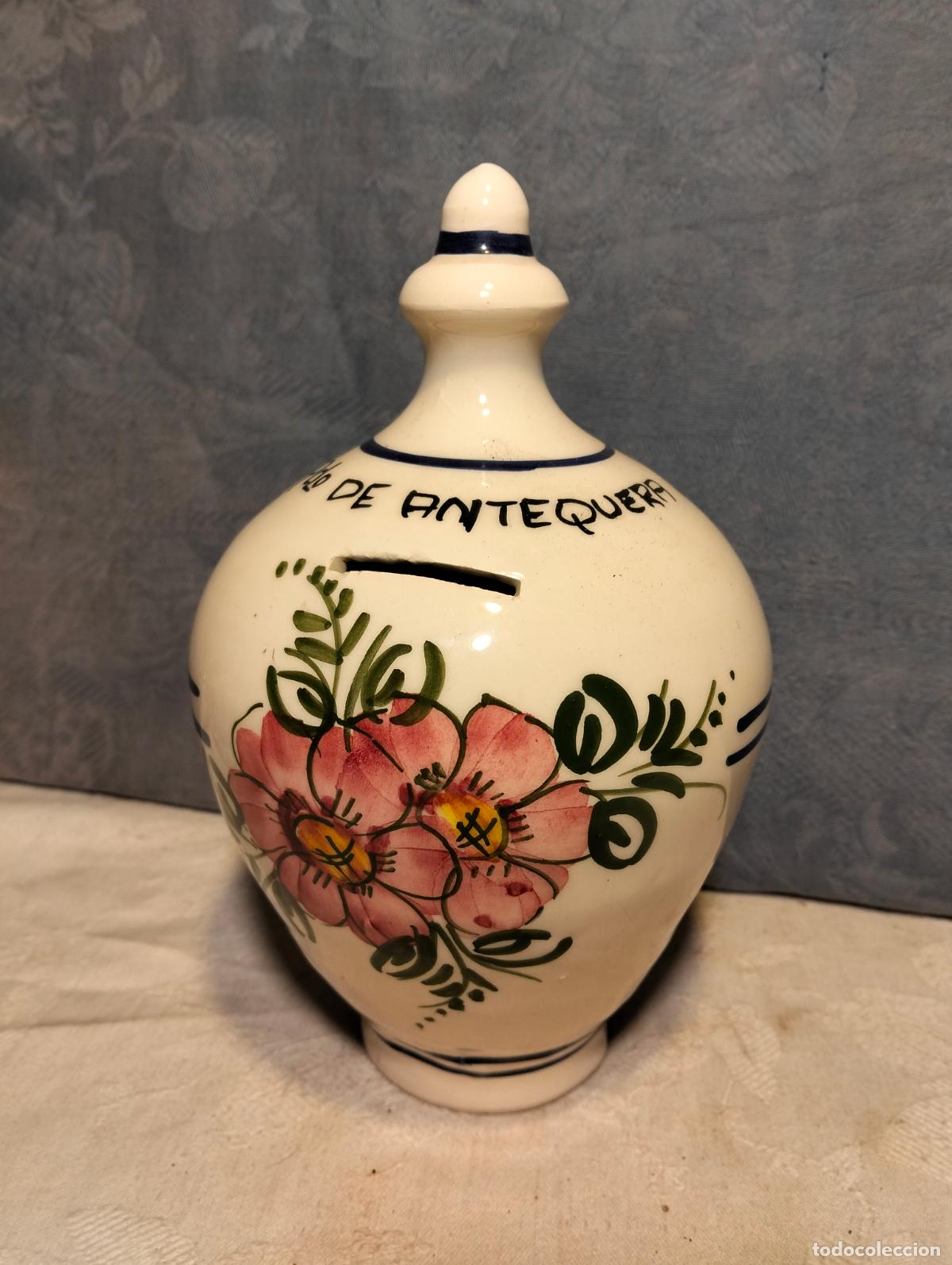 Antiques: Hucha guardiola de ceramica pintada a mano con flores Recuerdo de Antequera ceram. puente arzobispo
