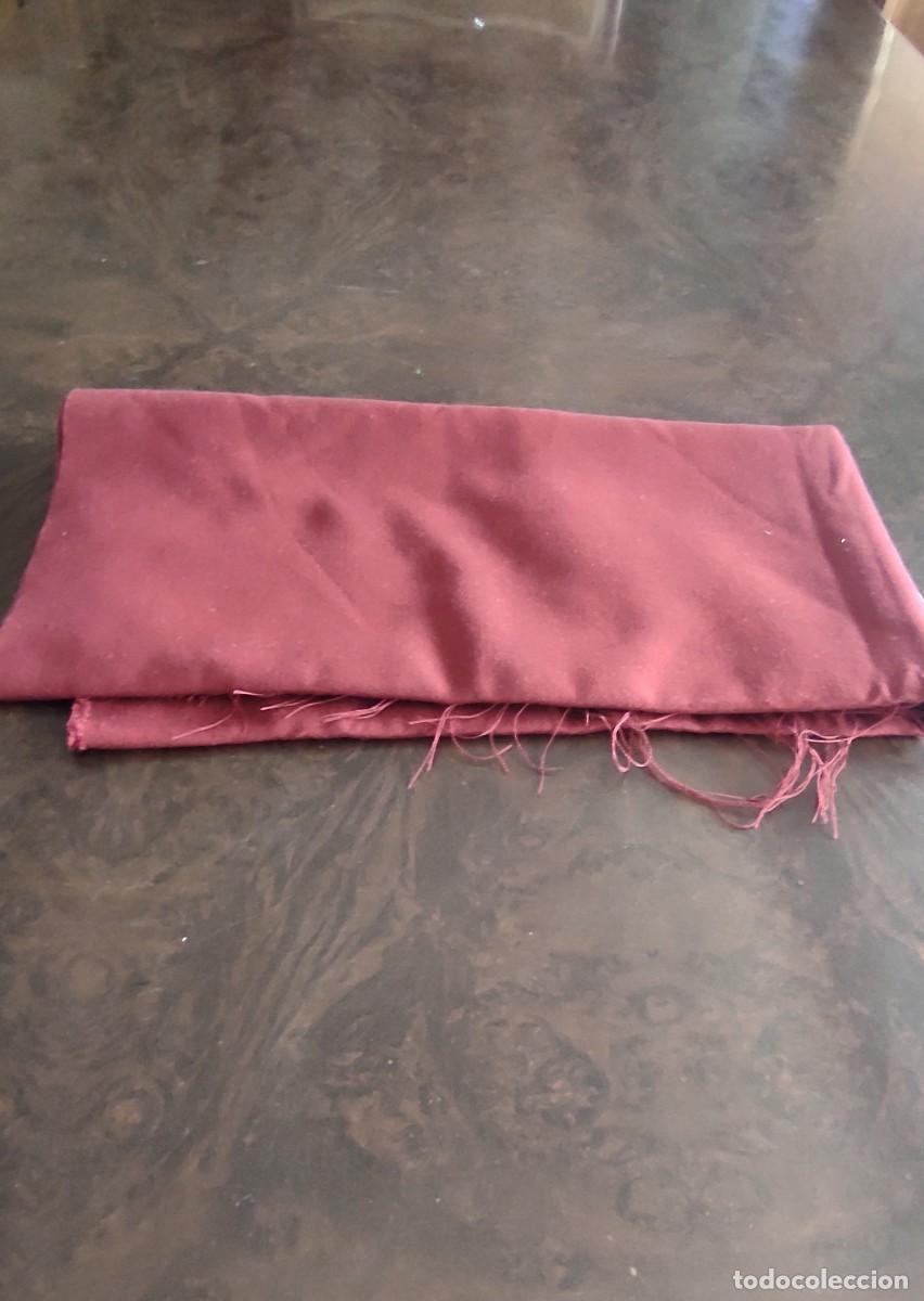 Antig&uuml;edades: TELA ANTIGUA COLOR BURDEOS. PIEZA GRANDE PARA CONFECCION. (77 x 148 cm)