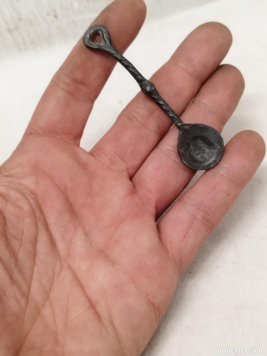 Antig&uuml;edades: Antigua peque&ntilde;a cuchara de braserillo, peque&ntilde;o brasero adorno decoracion.