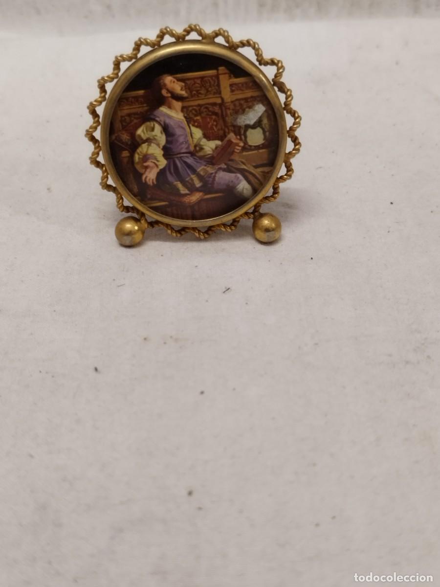 Antig&uuml;edades: Antiguo relicario religioso, imagen masculina vestida con ropas de estilo renacentista o barroco