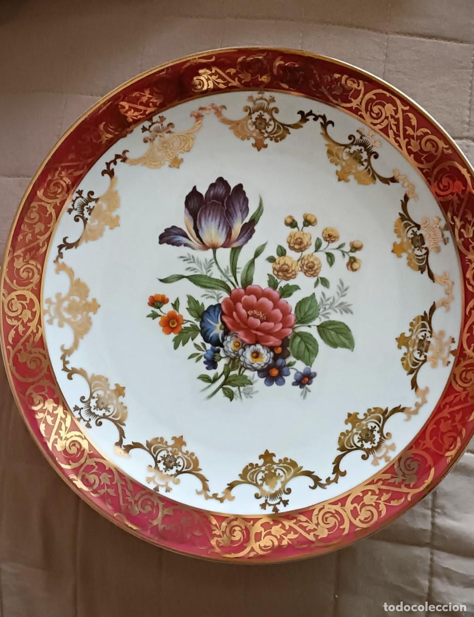 Antiguidades: Plato decorativo con motivos florales