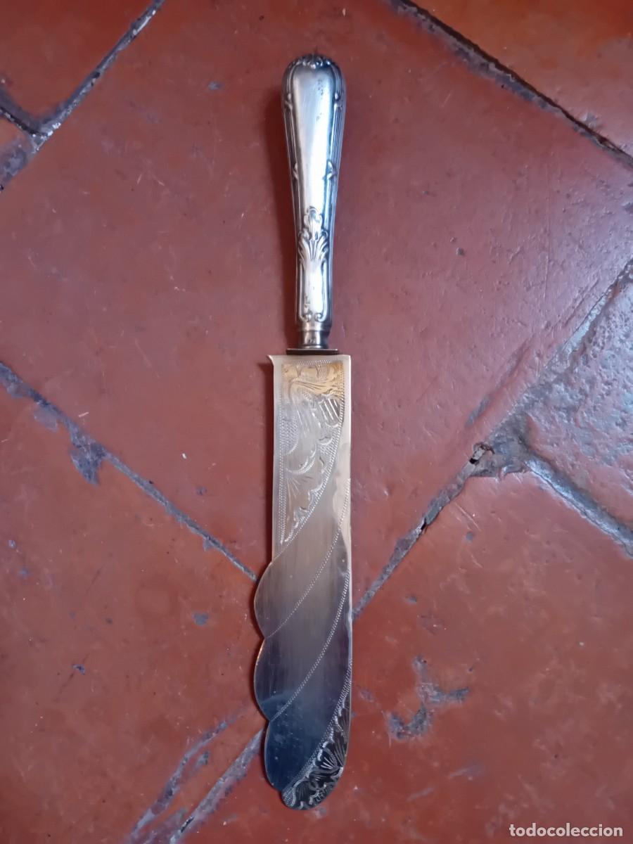 Antig&uuml;edades: Cuchillo para servir posiblemente el mango de plata, principios del siglo XX mango con punz&oacute;n LPO