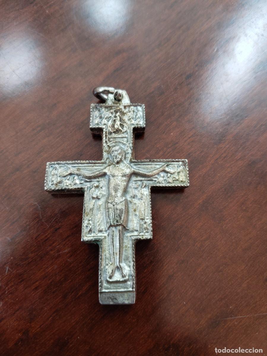 Antig&uuml;edades: Cruz de San Dami&aacute;n. Ver.