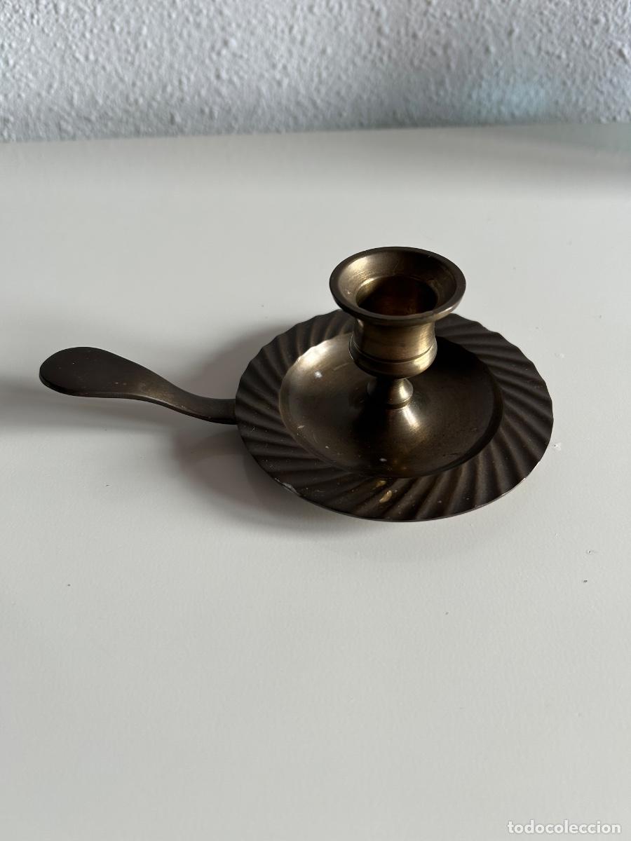 Antig&uuml;edades: PALMATORIA PORTAVELAS DE METAL