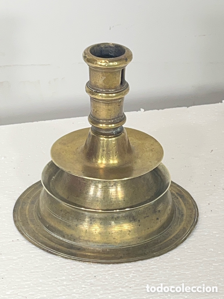 Antig&uuml;edades: Gran candelero de carrete o campana g&oacute;tico. V1