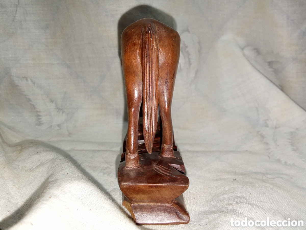 Antig&uuml;edades: BONITO CABALLO TALLADO A MANO EN MADERA - Foto 3