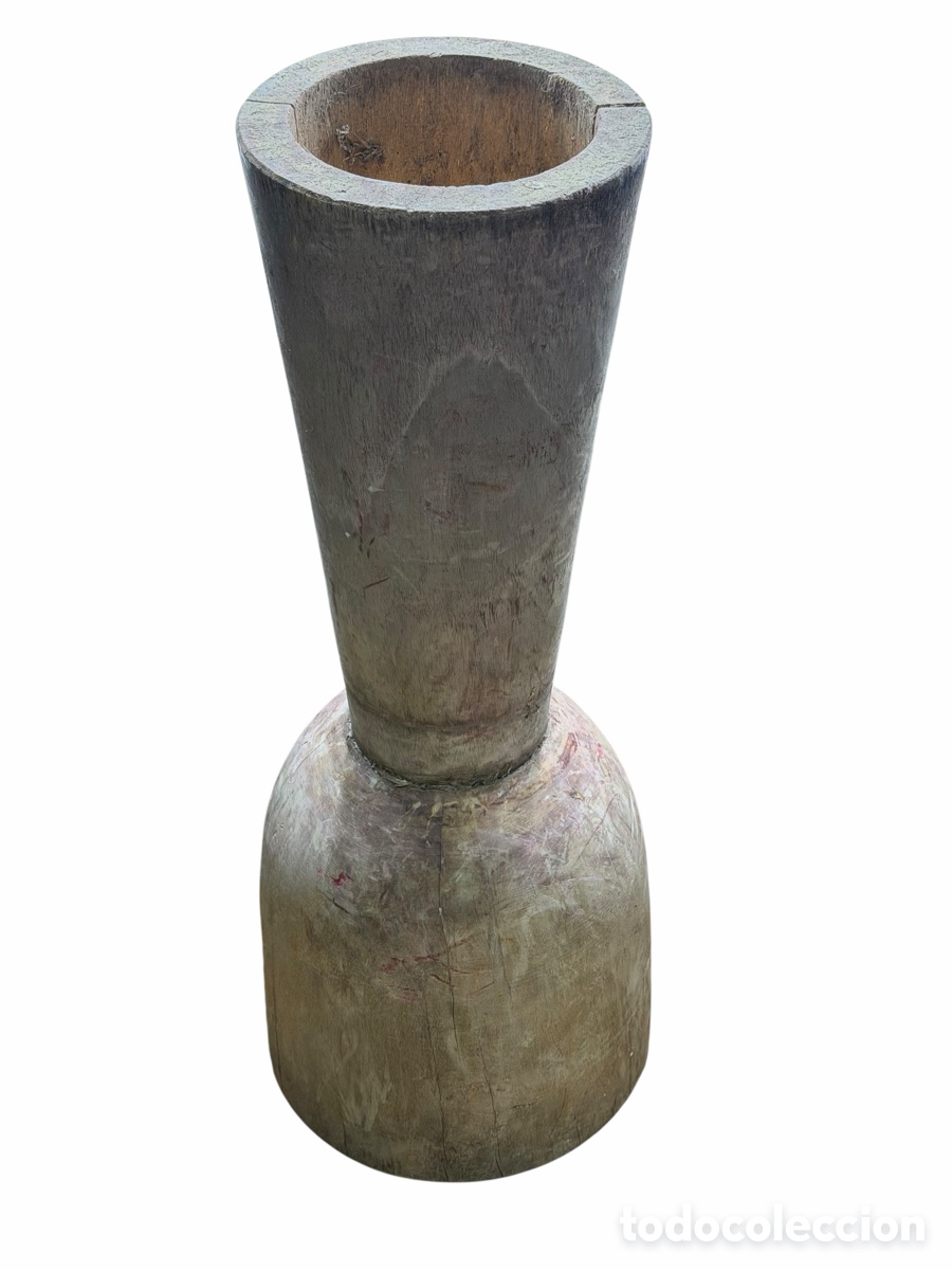 Antig&uuml;edades: Antiguo Embudo R&uacute;stico de Madera del siglo XIX