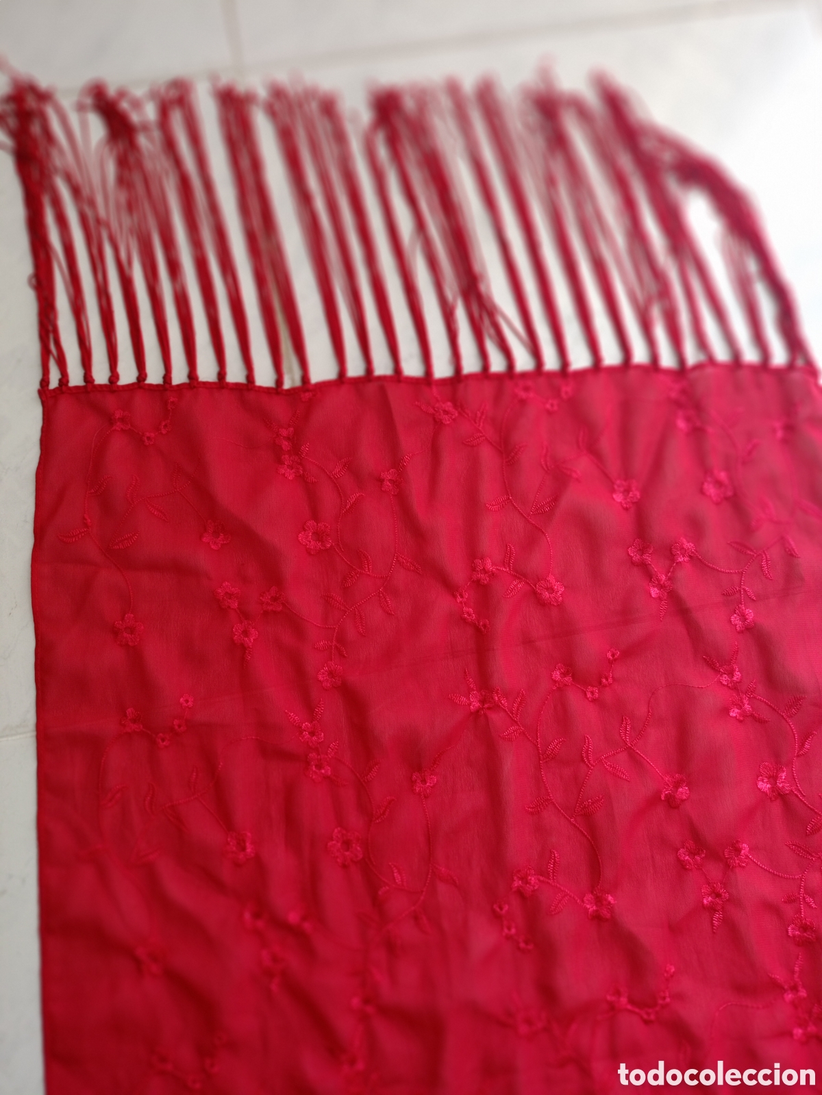 Antig&uuml;edades: Foulard phasmina roja con flecos moda italiana 100% viscosa